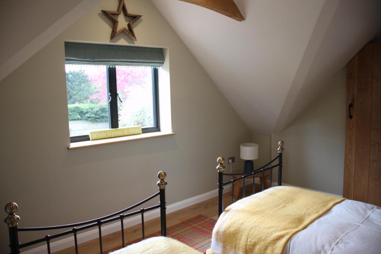 Wonderfully Spacious Luxury Holiday Cottage Billingshurst Exterior photo