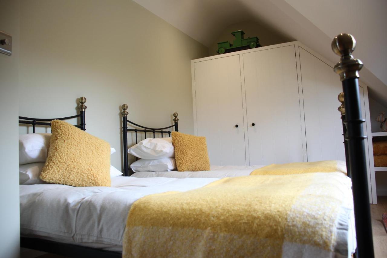 Wonderfully Spacious Luxury Holiday Cottage Billingshurst Exterior photo